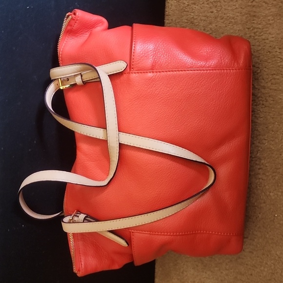 Michael Kors Shoulder Bag - Picture 2 of 7